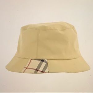 Rare Authentic Burberry bucket hat